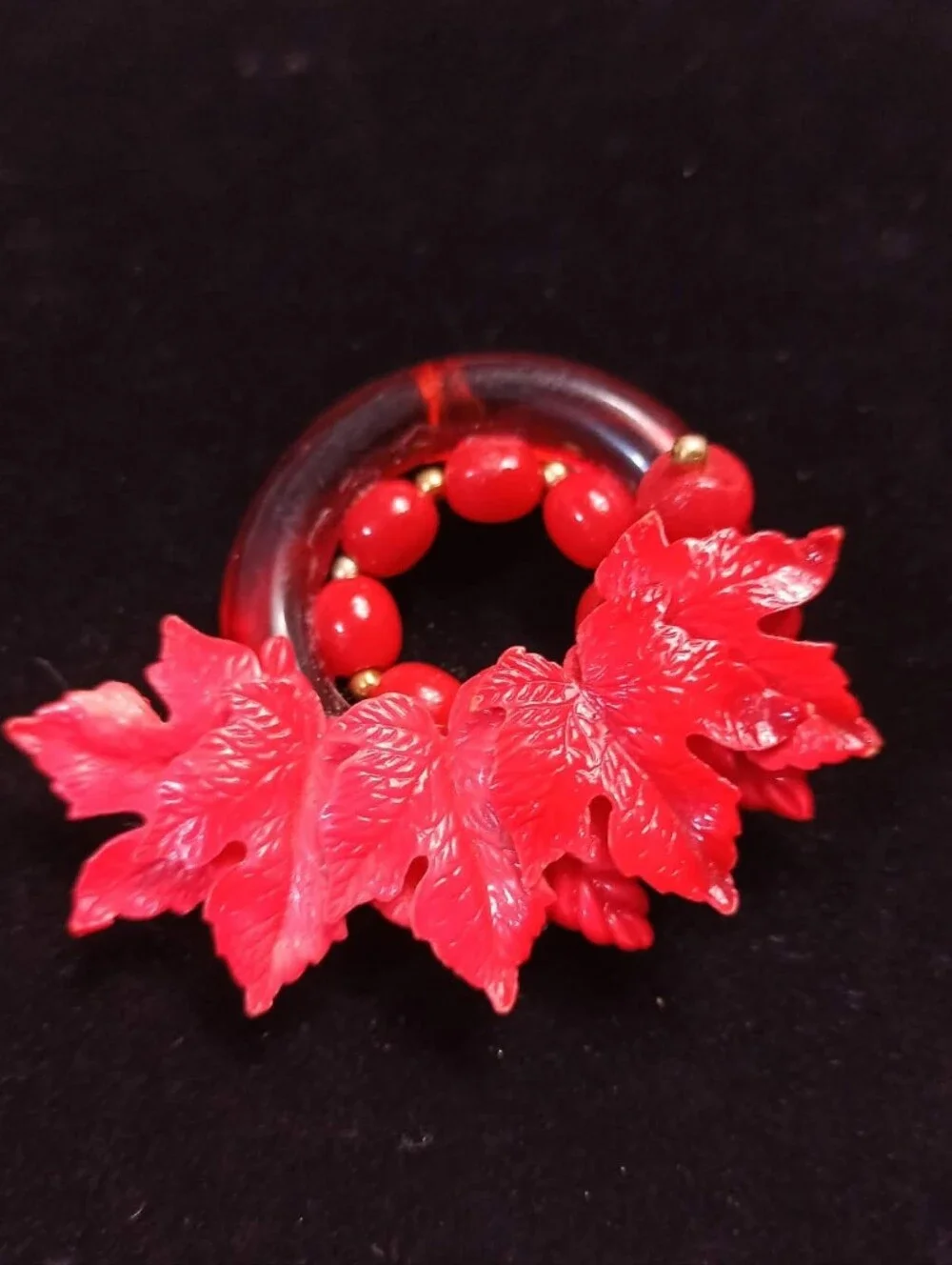 Vintage Lucite Floral Brooch Red Plastic Artisan Statement Pin - Picture 11 of 11